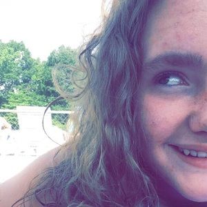 Meet your Posher, Lexi
